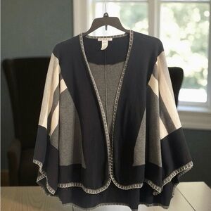 CAbi Sweater Wrap Gray/Black/Cream Colorblock Cotton Detail Stitching OS Poncho